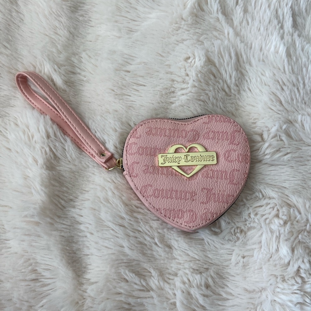 Juicy Couture Blush Heart Key Holder